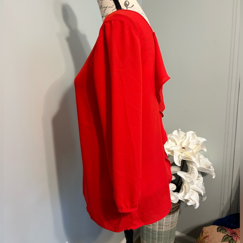 Express Red Bow-back blouse - Picture 3 of 6